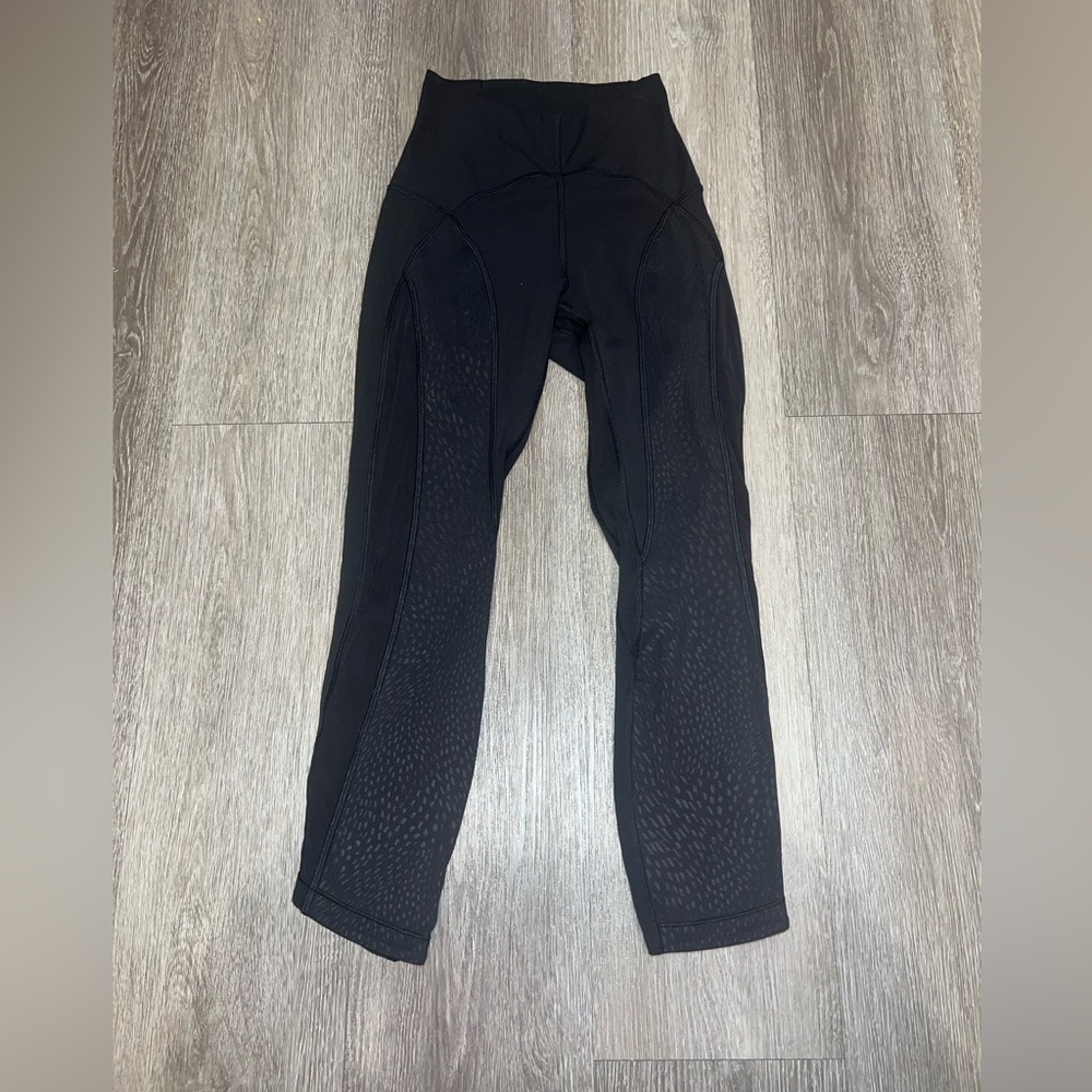 Lululemon Nulu & Mesh